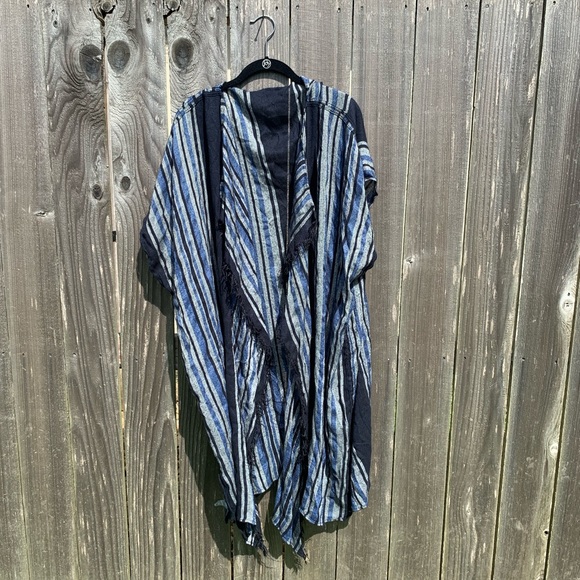 aerie Other - Aerie shawl One size